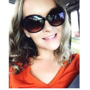 Meet your Posher, Alicia